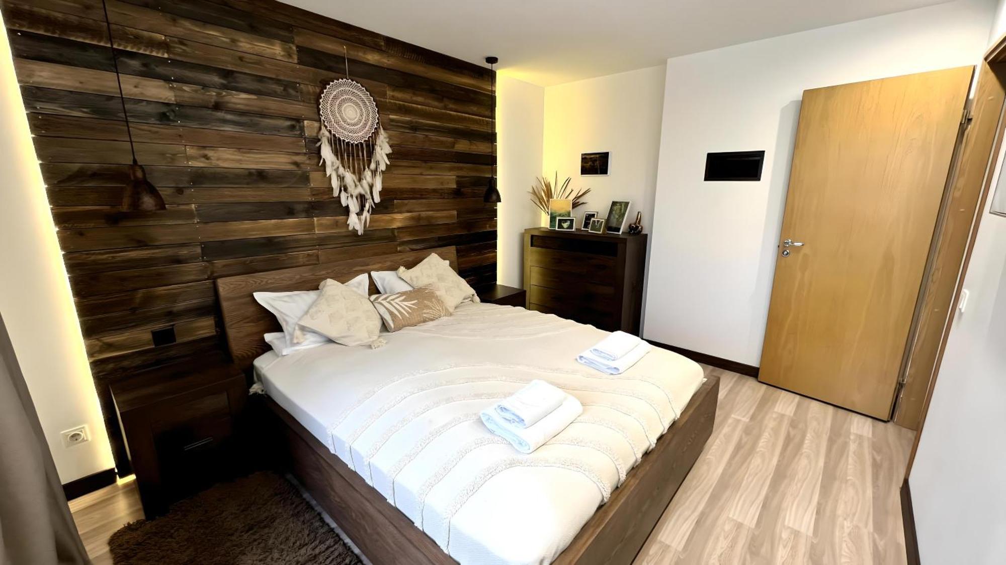 Historic Charm - Cozy Nordic Retreat In Time-Honored Residency Apartment Tallinn Bagian luar foto